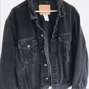 Levi’s black denim jacket